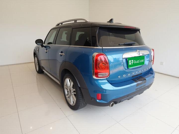2019 1.5T COOPER ALL4 Wagon photo 4