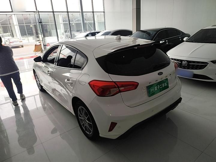 Focus 2021 Hatchback EcoBoost 180 AT photo 4