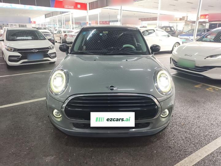 2021 1.5T COOPER 5-Door photo 2