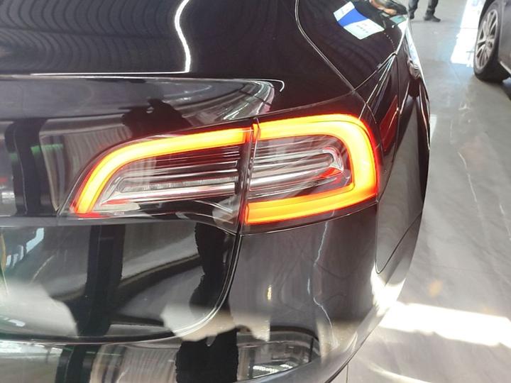 Model 3 2021 Standard Range RWD Upgraded 3D6 photo 7