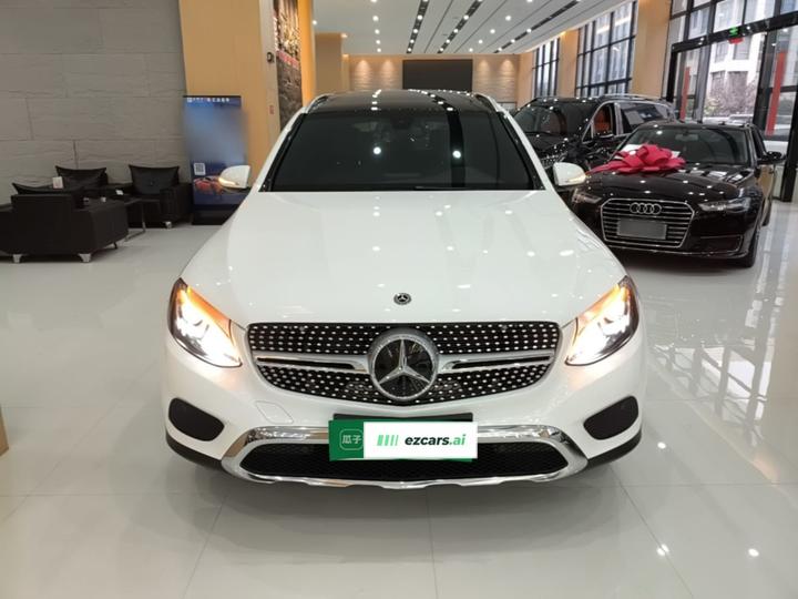 GLC 2019 GLC 200 L 4MATIC photo 2