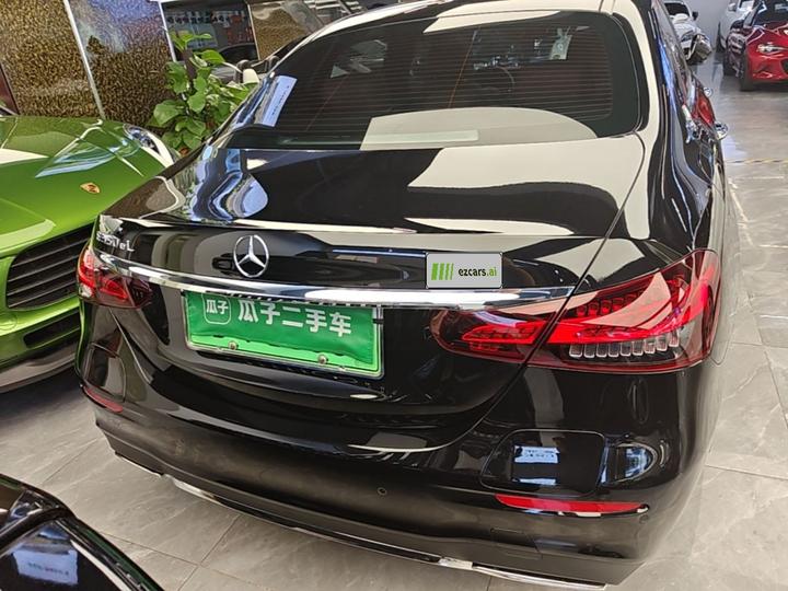 E-Class EV 2022 E 350 e L PHEV Sport photo 5