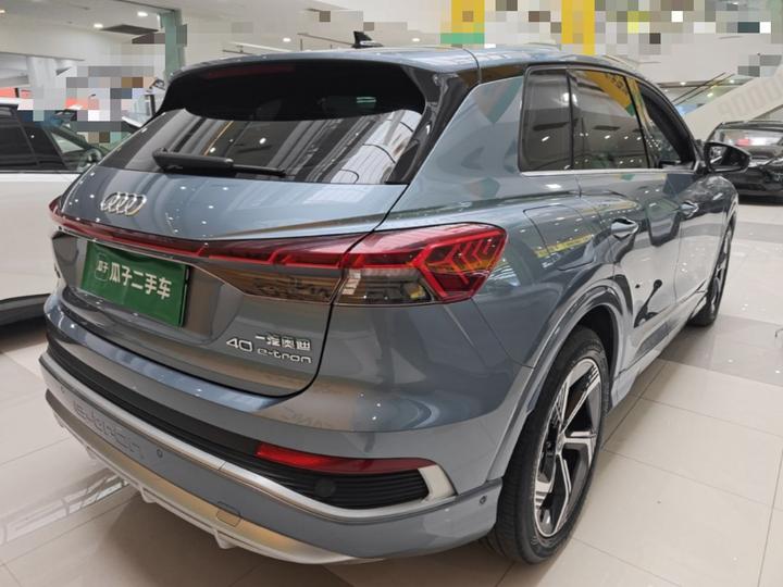 Q4 e-tron 2022 40 e-tron photo 6