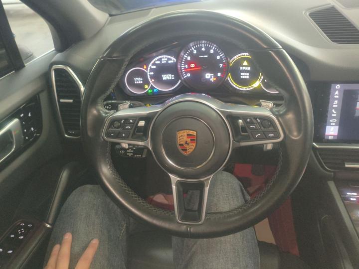 2018 Cayenne 3.0T photo 5