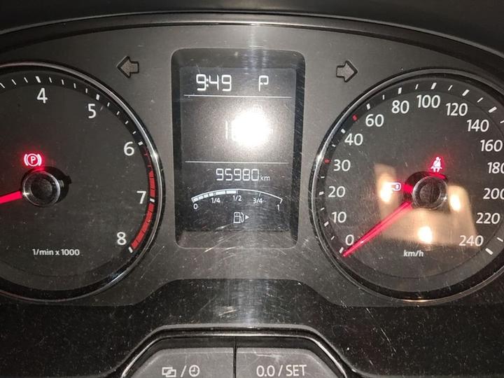 2014 1.6L AT photo 6