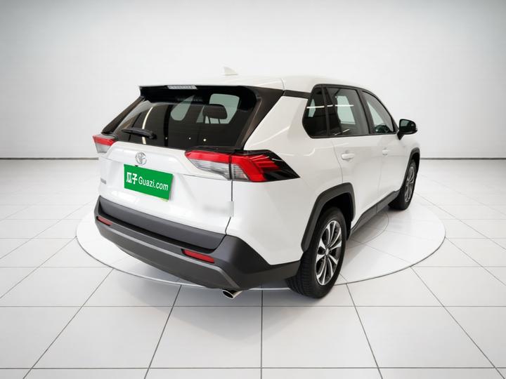 RAV4 2023 2.0L CVT RWD photo 6