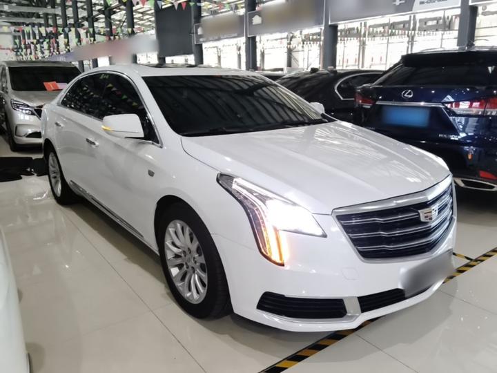 XTS 2018 28T Tech photo 3
