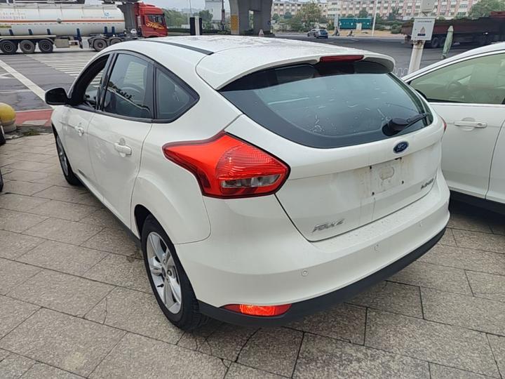 Focus 2017 Hatchback 1.6L AT Comfort photo 4