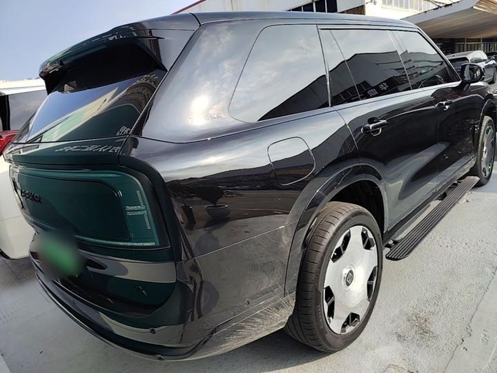 9X 2025 Ultra 70kWh 6-Seater photo 6