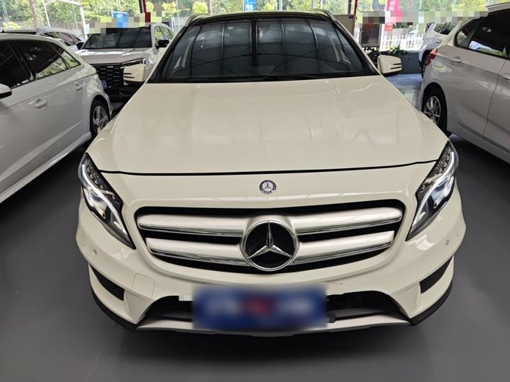 GLA Imported 2015 GLA 260 4MATIC photo 2