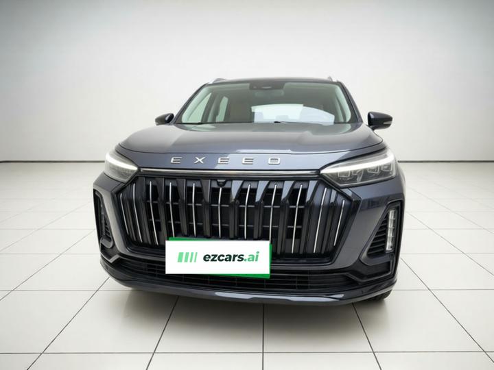 2024 400T RWD 7-Seater photo 2