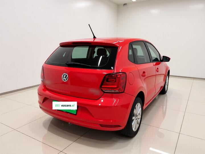 Polo 2014 1.6L AT Comfort photo 6