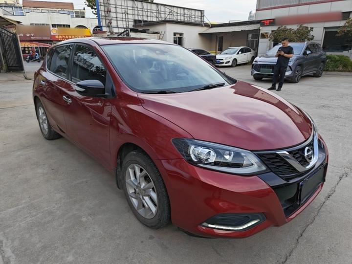 Tiida 2021 1.6L CVT photo 3