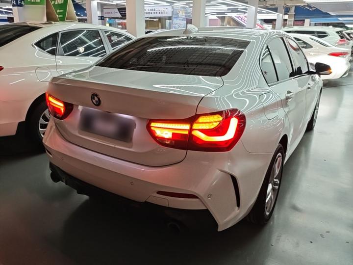 1 Series 2023 120i M Sport photo 6