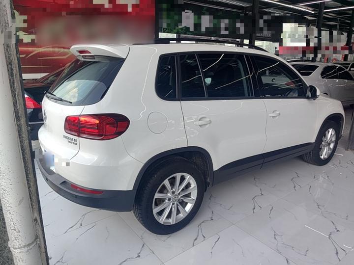 Tiguan 2017 300TSI AT RWD photo 4