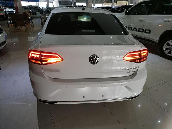 Lamando 2021 230TSI DSG photo 4