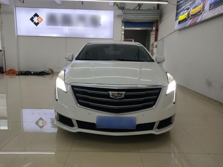 XTS 2018 28T Elite photo 2