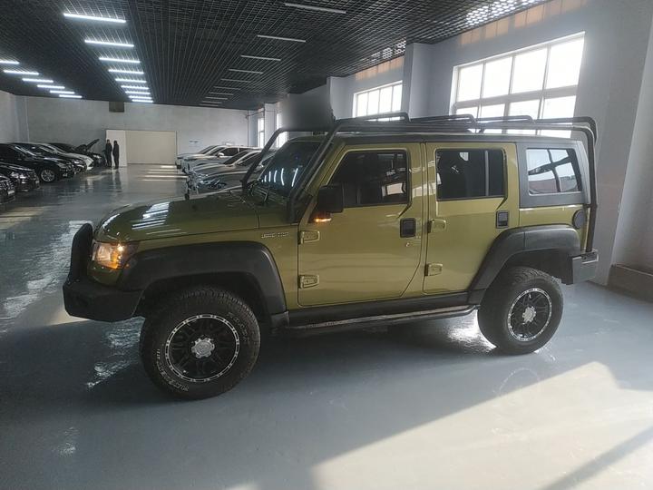 BJ40 2016 40L 2.3T AT AWD Exclusive photo 4