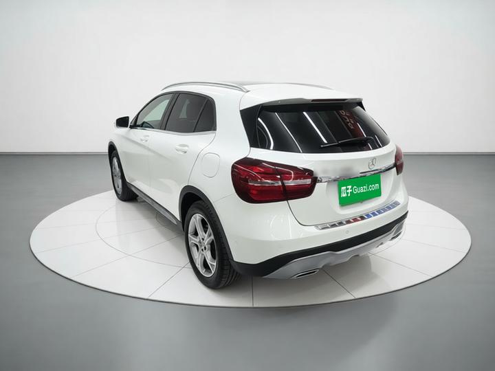 GLA 2018 GLA 200 Dynamic photo 4