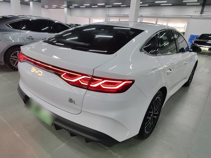 Qin L 2024 DM-i 120KM Excellence photo 4