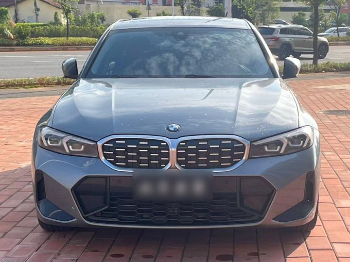 3 Series 2023 325Li M Sport Package photo 2