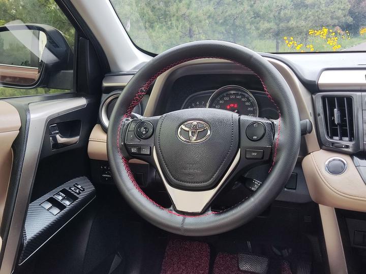 RAV4 2013 2.0L CVT AWD photo 6