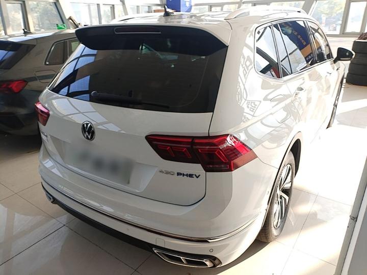 Tiguan L EV 2023 430PHEV PHEV Premium photo 4