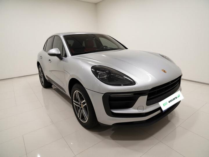 2022 Macan 2.0T photo 3