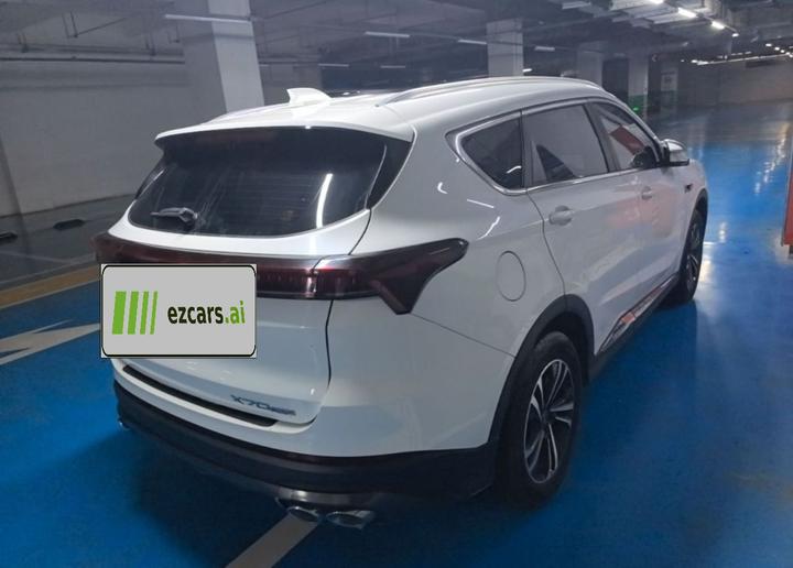 X70 PLUS 2021 1.5T MT 5-Seater photo 4