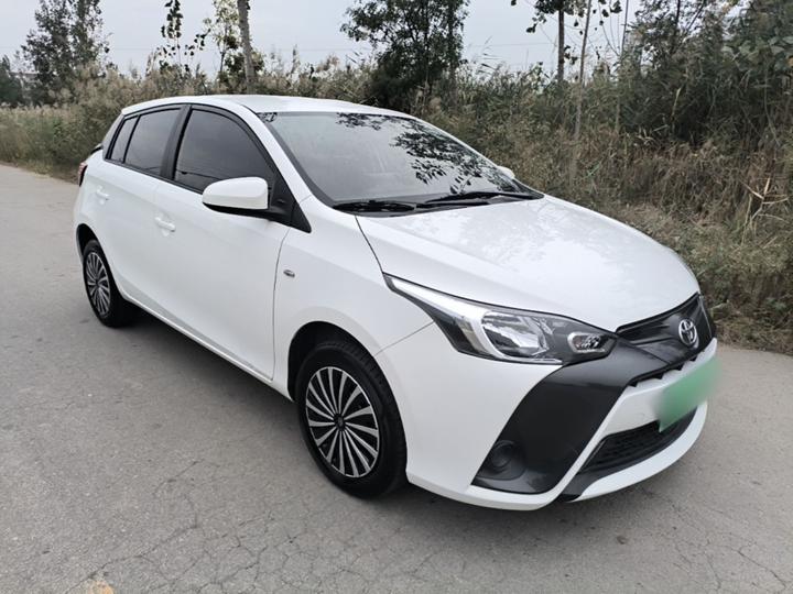 YARiS L 2021 1.5L CVT Leading photo 3