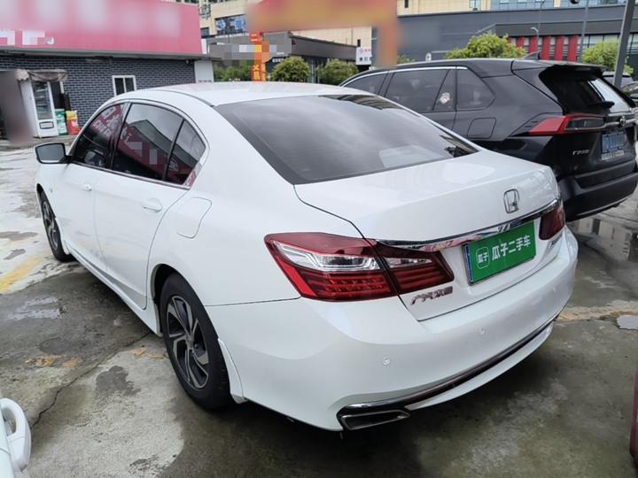 Accord 2016 2.0L Elite photo 4