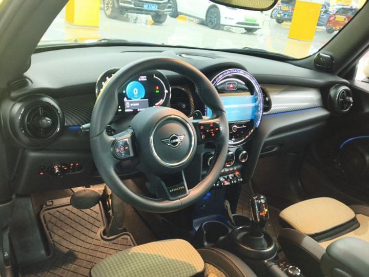 2023 2.0T COOPER S photo 5