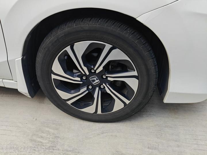 Crider 2016 1.8L CVT Luxury photo 8