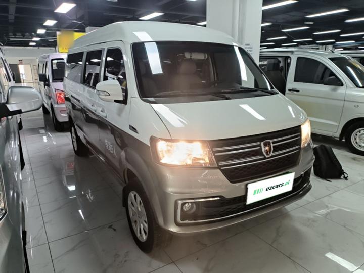 Jinbei Hiace X30L 2024 Bus 5/6/7-Seater photo 3