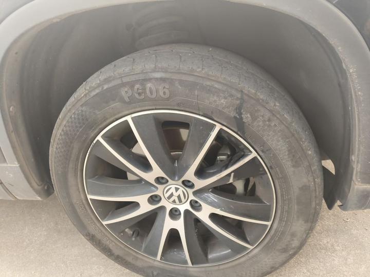 Tiguan 2015 1.8TSI AT RWD Luxury photo 8