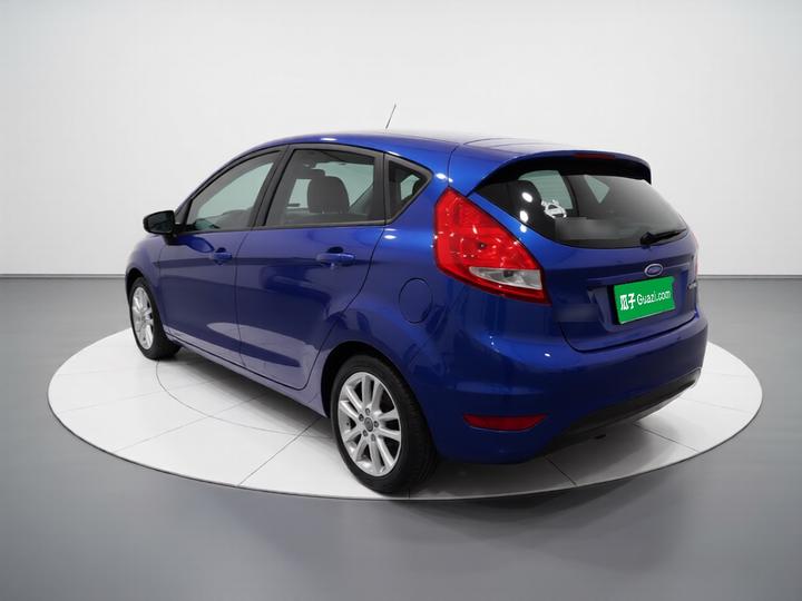 2009 Hatchback 1.5L AT Fashion photo 4
