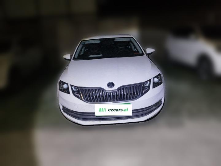 Octavia 2019 1.5L AT Comfort China VI photo 2