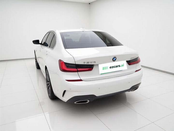 3 Series 2022 325Li M Sport Package photo 4