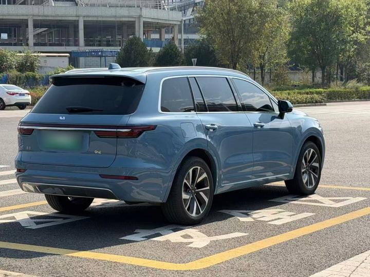 Li Auto ONE 2021 EREV 6-Seater photo 6