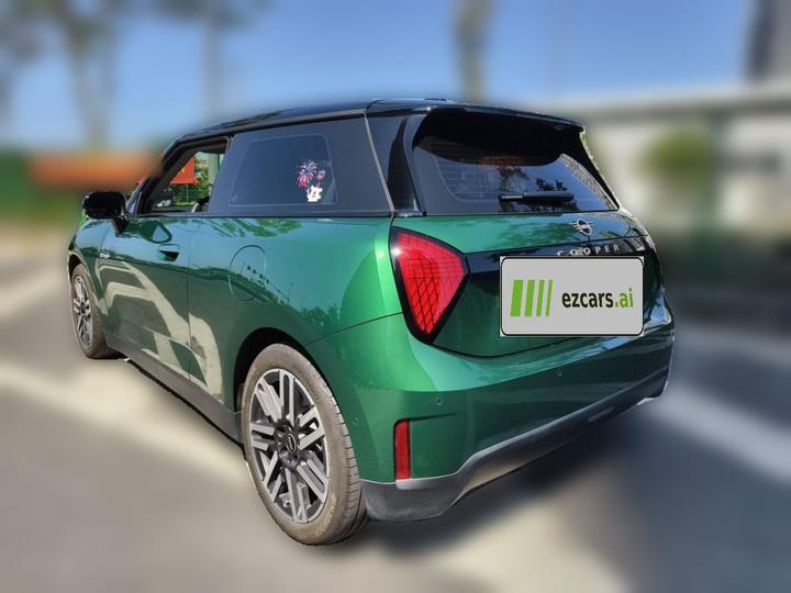MINI COOPER 2025 456km COOPER E Classic photo 4