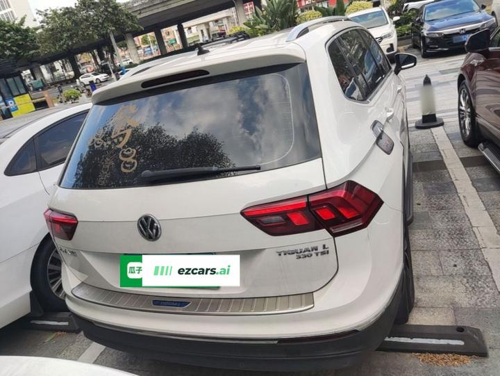 Tiguan L 2017 330TSI AT RWD Luxury photo 5