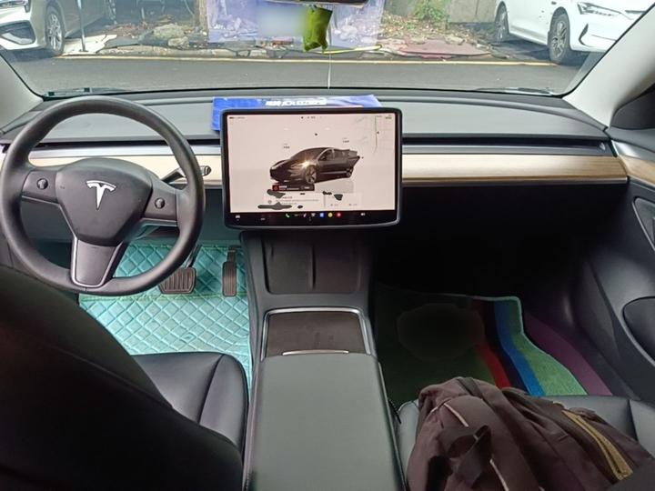 Model 3 2022 RWD photo 4
