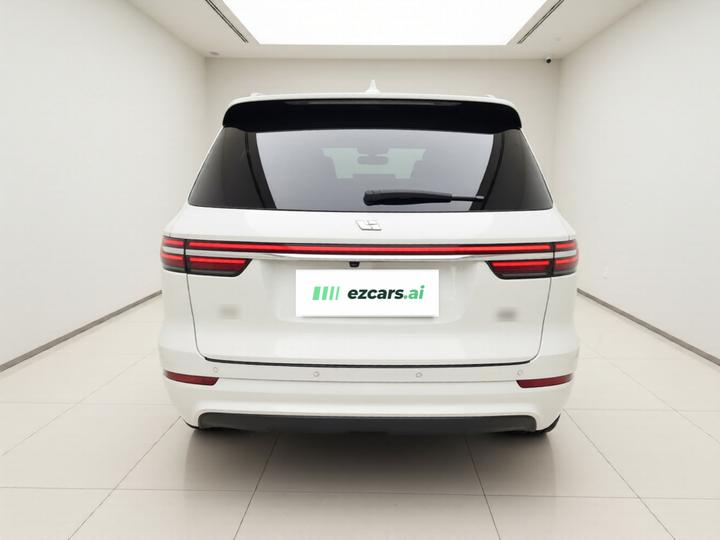 Li Auto ONE 2020 EREV 6-Seater photo 5