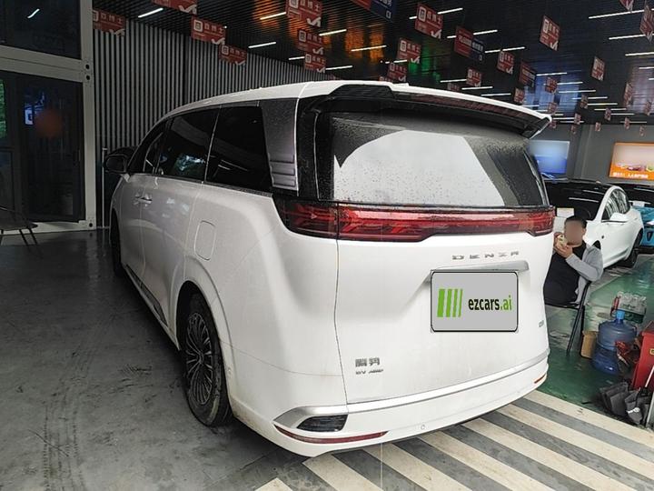 D9 2022 EV 600 AWD Flagship photo 4