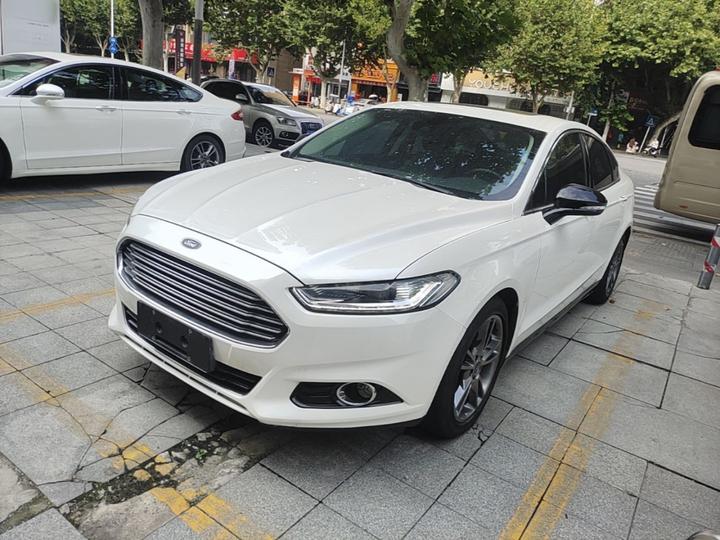Mondeo 2013 2.0L GTDi240 Luxury Sport