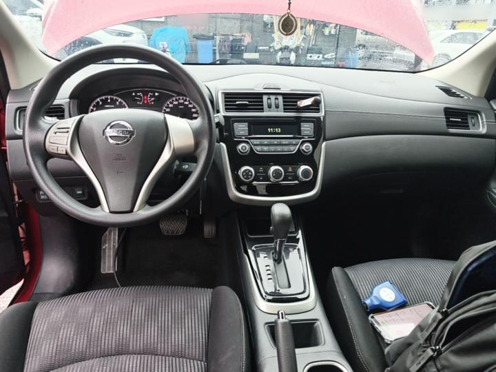 Tiida 2016 1.6L CVT photo 5