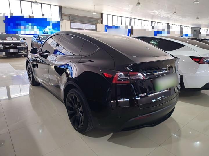 Model Y 2022 Facelift RWD photo 4