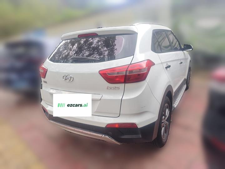 ix25 2015 1.6L AT RWD Smart GLS photo 6