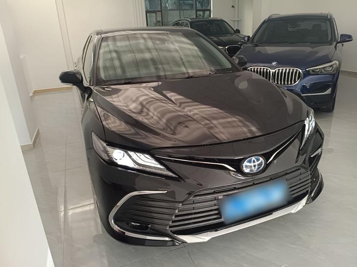 Camry 2023 Hybrid 2.5HG Luxury photo 3