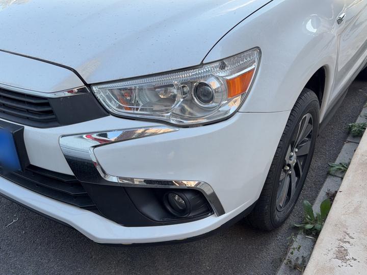 ASX 2016 1.6L MT RWD photo 2
